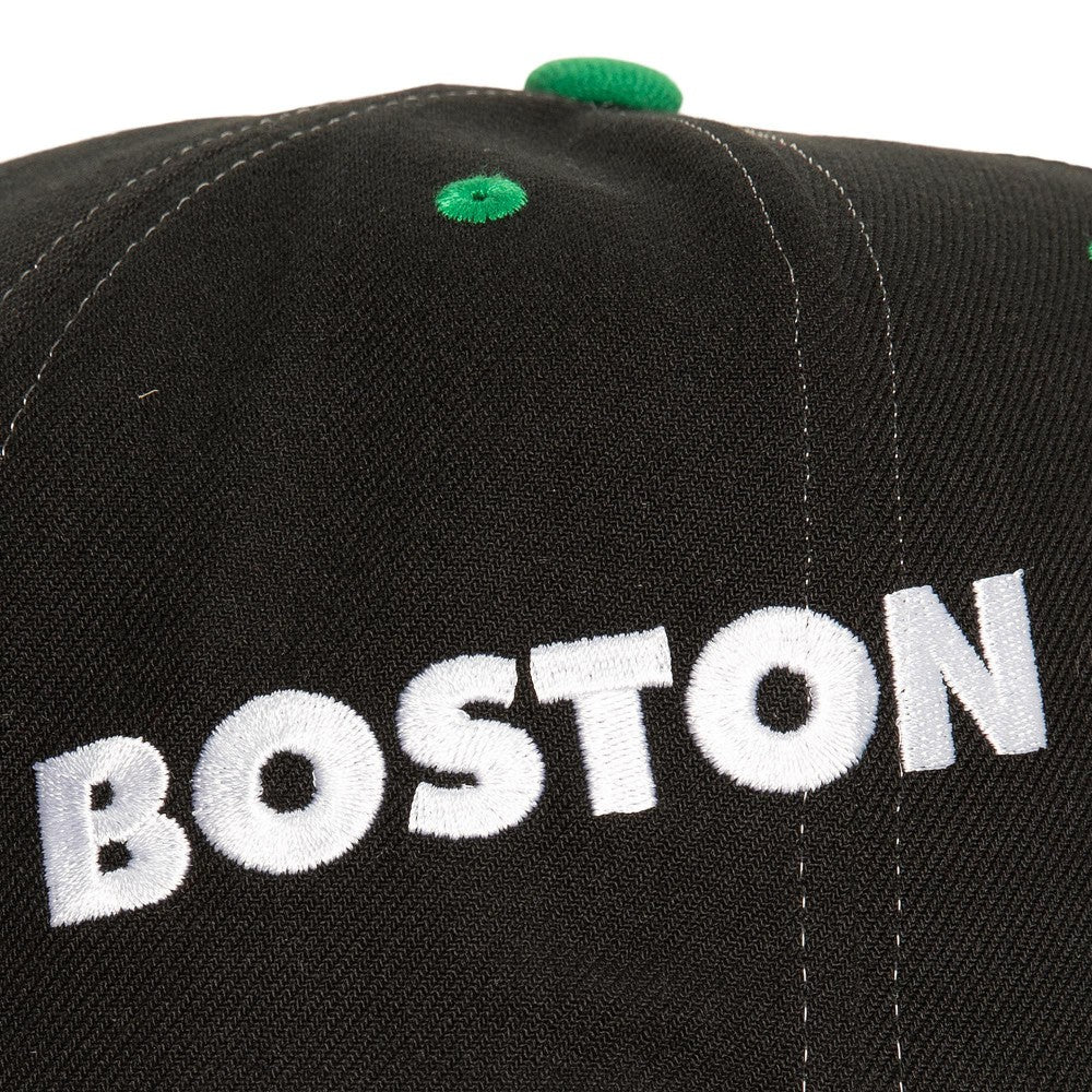 Overbite Pro Snapback HWC Boston Celtics